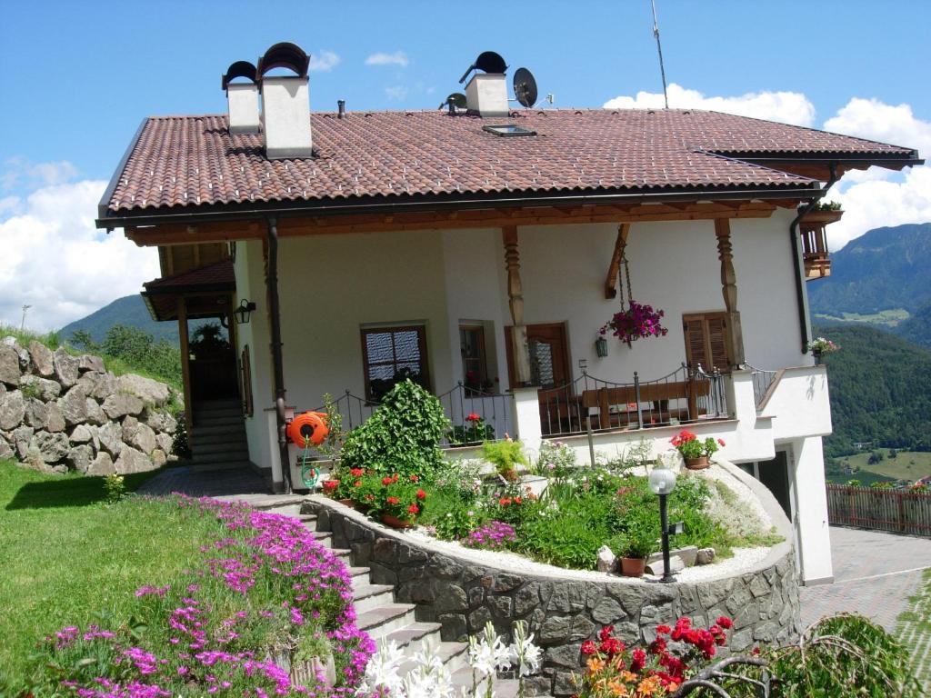 Vila Malsethhof Villandro Exteriér fotografie